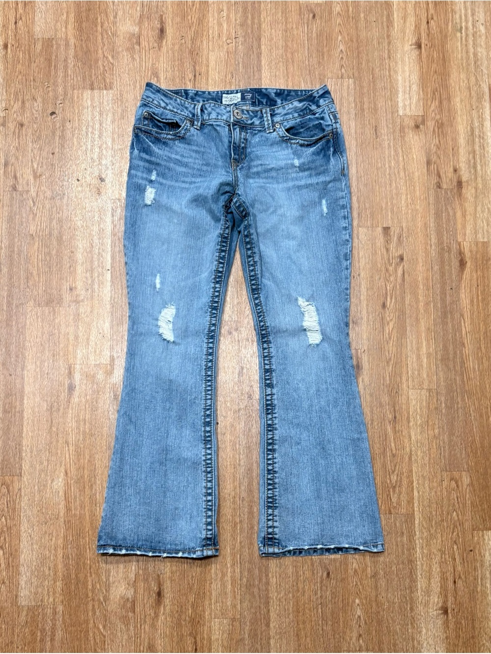 Aeropostale skinny flare Distressed Jeans